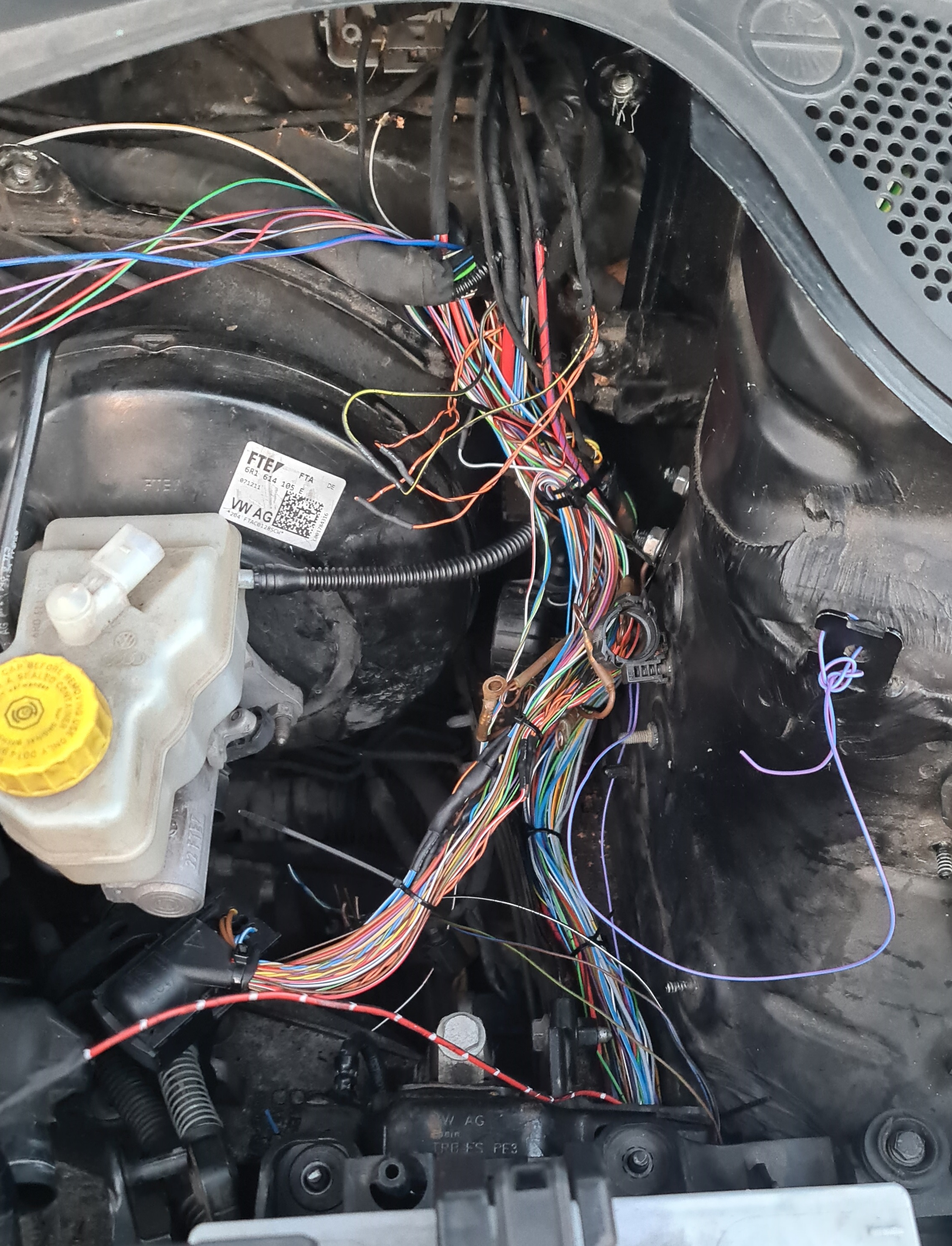 enginecompartment2.jpg
