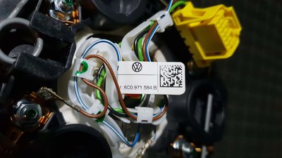 20190105_164134.jpg (382.27 KiB) Viewed 7004 times Original airbag harness, 6C0 971 584 B