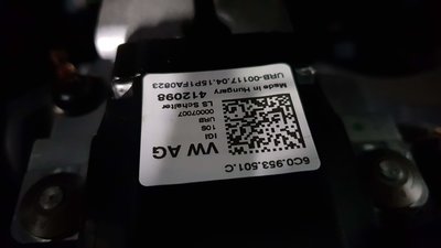 20190111_141549.jpg (243.57 KiB) Viewed 6889 times Steering column, cruise control and menu buttons (still working after retrofit)