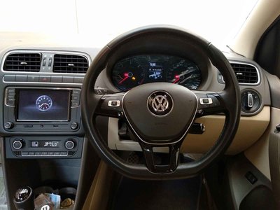 Interior.jpg